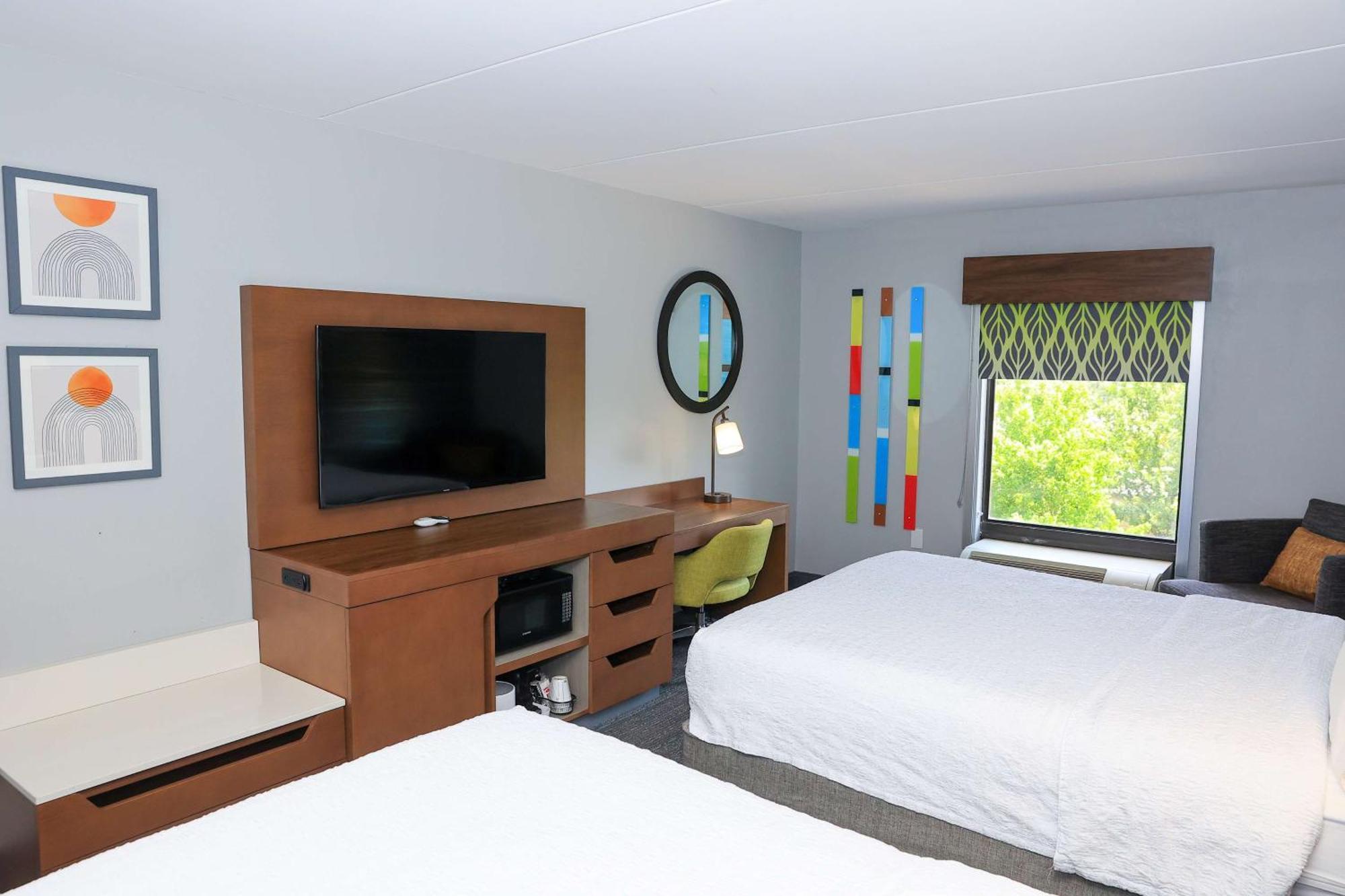Hampton Inn Atlanta-Кантон Экстерьер фото