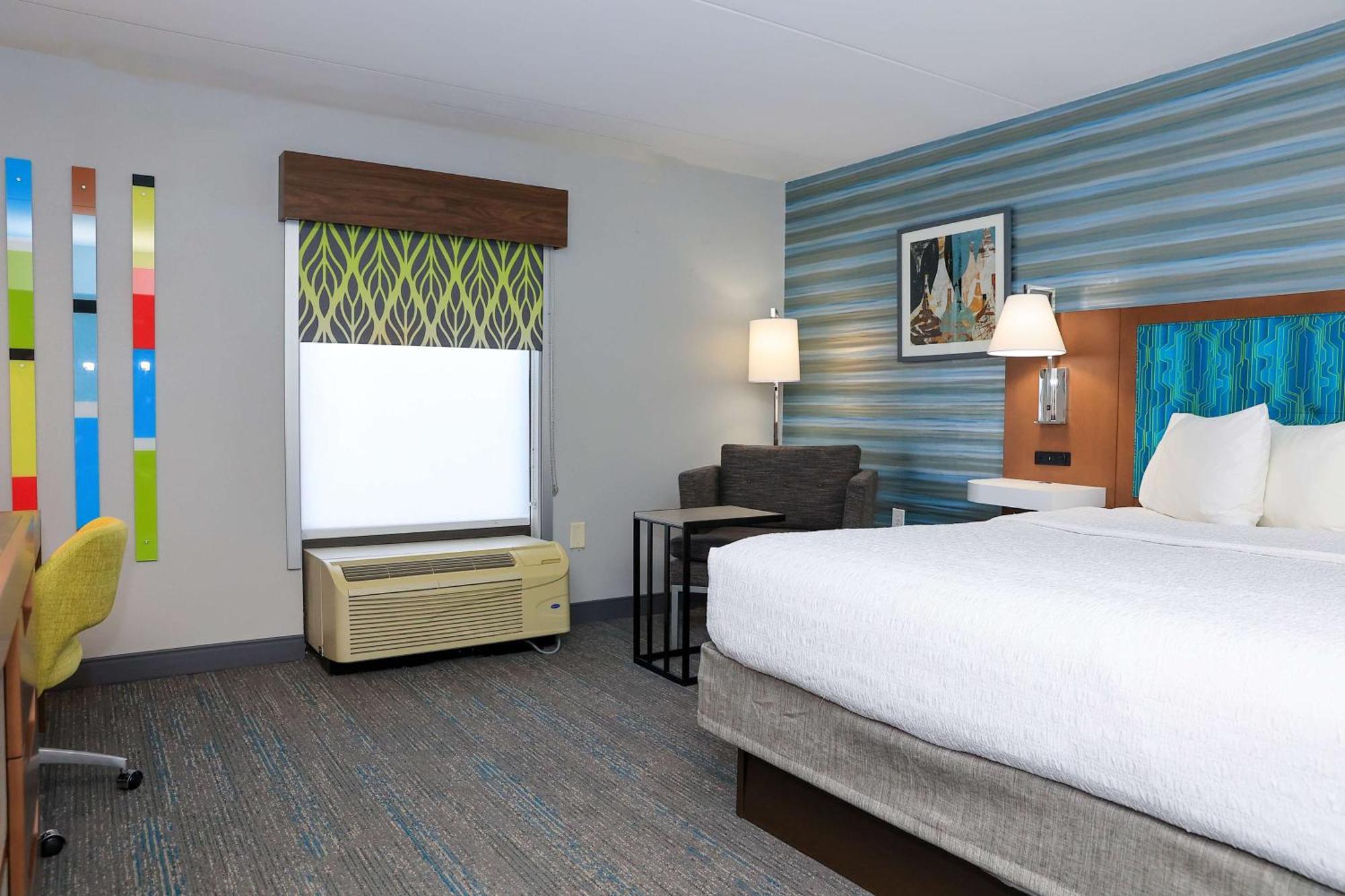 Hampton Inn Atlanta-Кантон Экстерьер фото