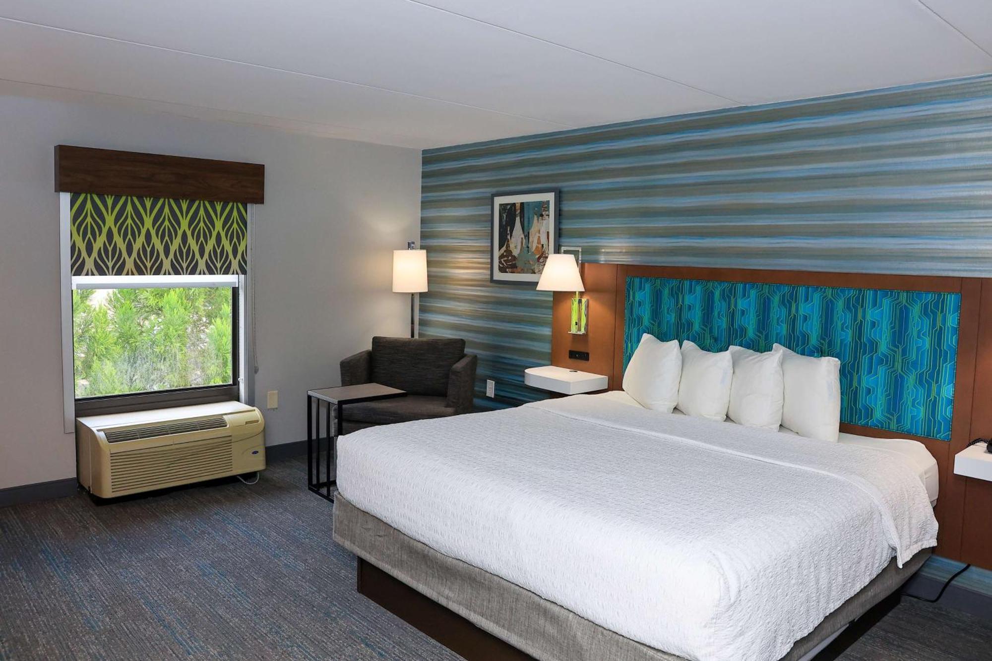 Hampton Inn Atlanta-Кантон Экстерьер фото