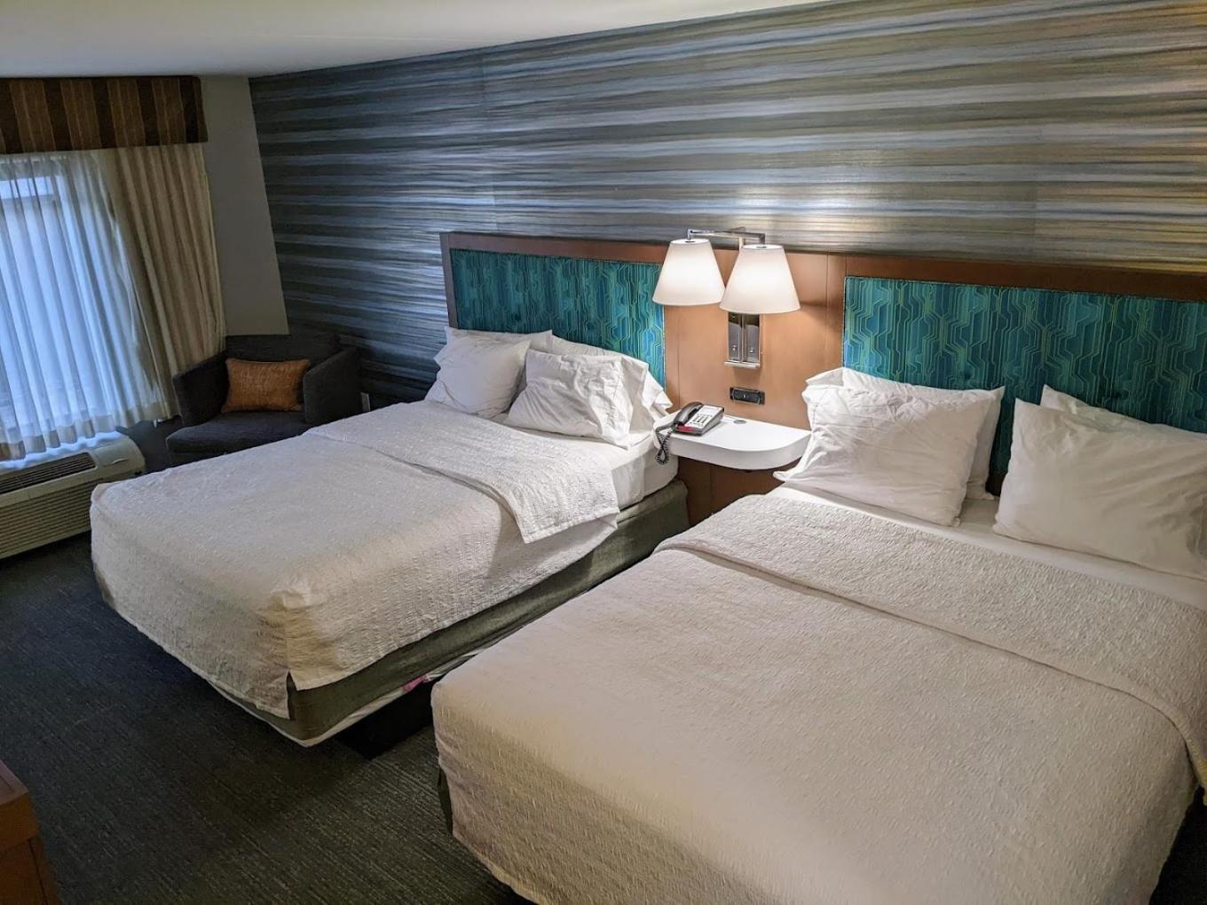Hampton Inn Atlanta-Кантон Экстерьер фото
