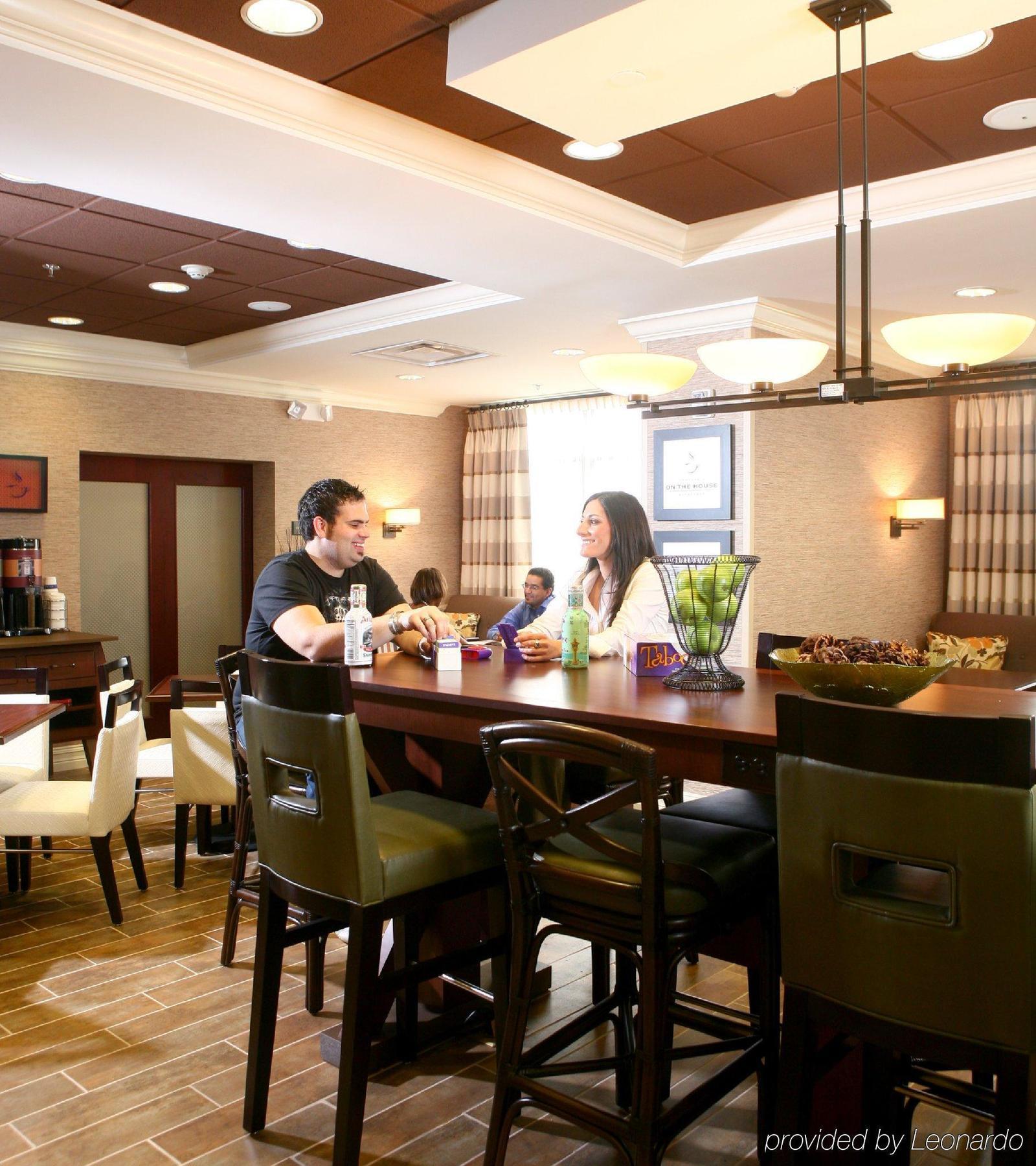 Hampton Inn Atlanta-Кантон Ресторан фото